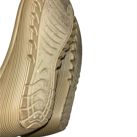 Skechers Parallel Piazza Wedge Sandals
Women’s Size 7 | Beige | Slingback - Picture 10 of 10